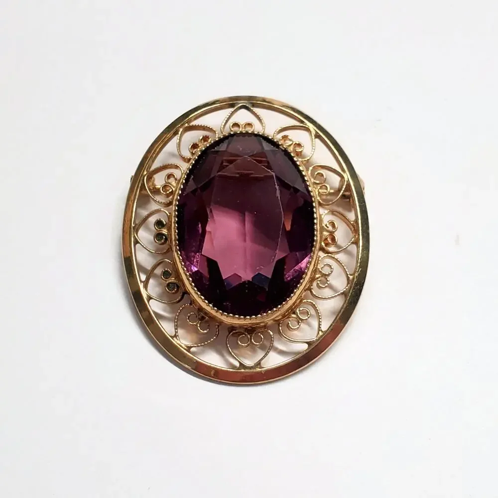 Vintage Catamore 1/20 12K G.F.  Purple Amethyst Glass Gold-filled Filgree Brooch